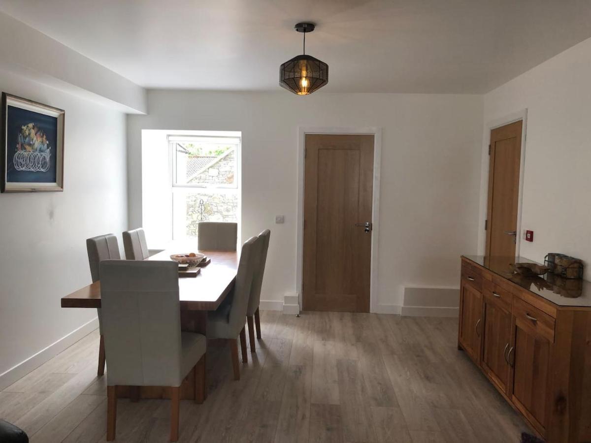 Perfect Apartment In Ideal Location Ennistimon Exterior foto